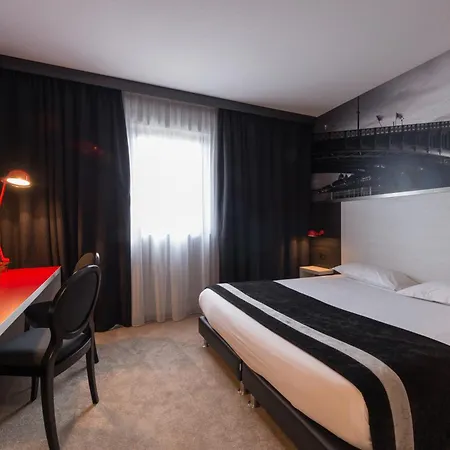 Hôtel des Lumières Meyzieu Extérieur photo
