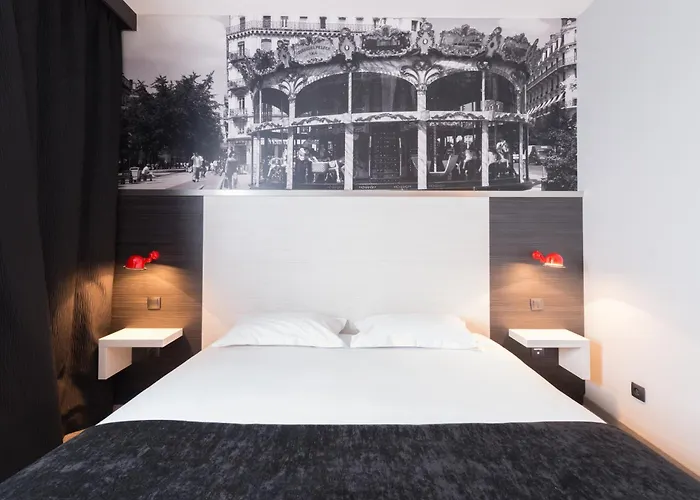 Hotel Des Lumieres Lyon Meyzieu Arena Stadium